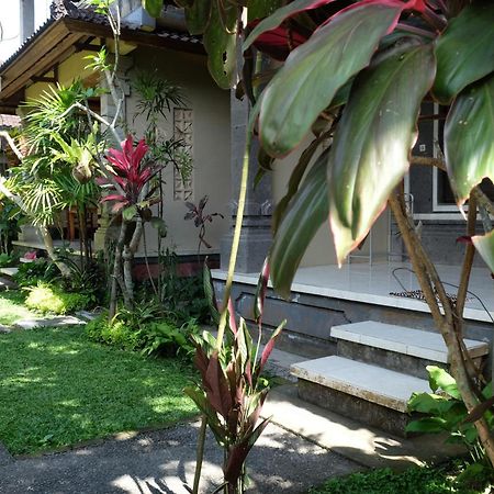 Suastika Guest House Ubud Exterior photo